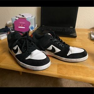 A Nike Airforce 2 SB used twice. Size 11.5